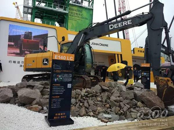 约翰迪尔E140LC小型<a href=//product.d1cm.com/wajueji/ target=_blank>挖掘机</a>样机