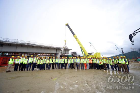 中联重科在香港举行大吨位全地面起重机推广会