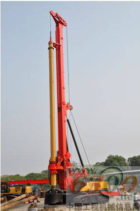 三一下线的亚洲最大旋挖钻机SR460Ⅱ